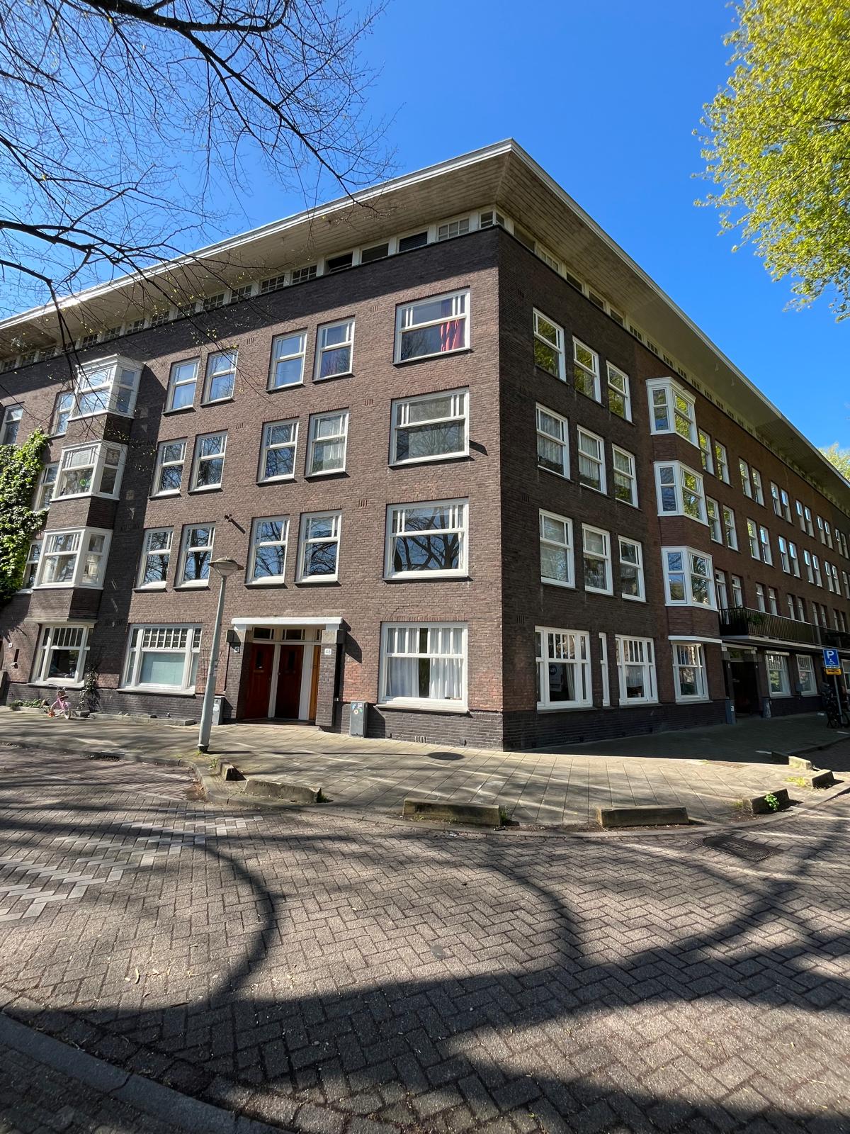 Werkelijke foto van het vastgoedproject in Amsterdam